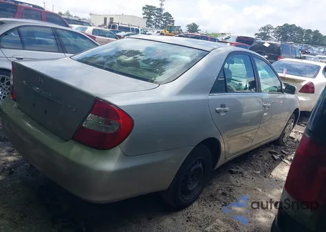 2003 Toyota Camry Le z USA, uszkodzony, nr VIN 4T1BE32K33U128476